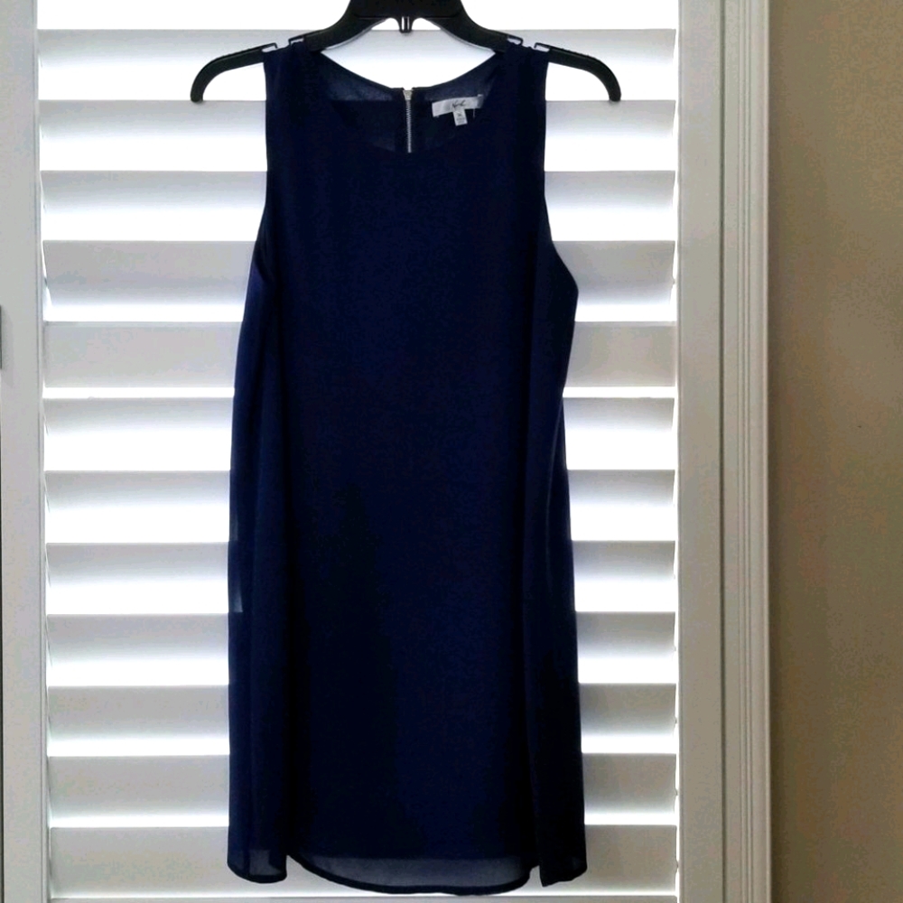 Norah Sleeveless Midi Dress Size M NWOT